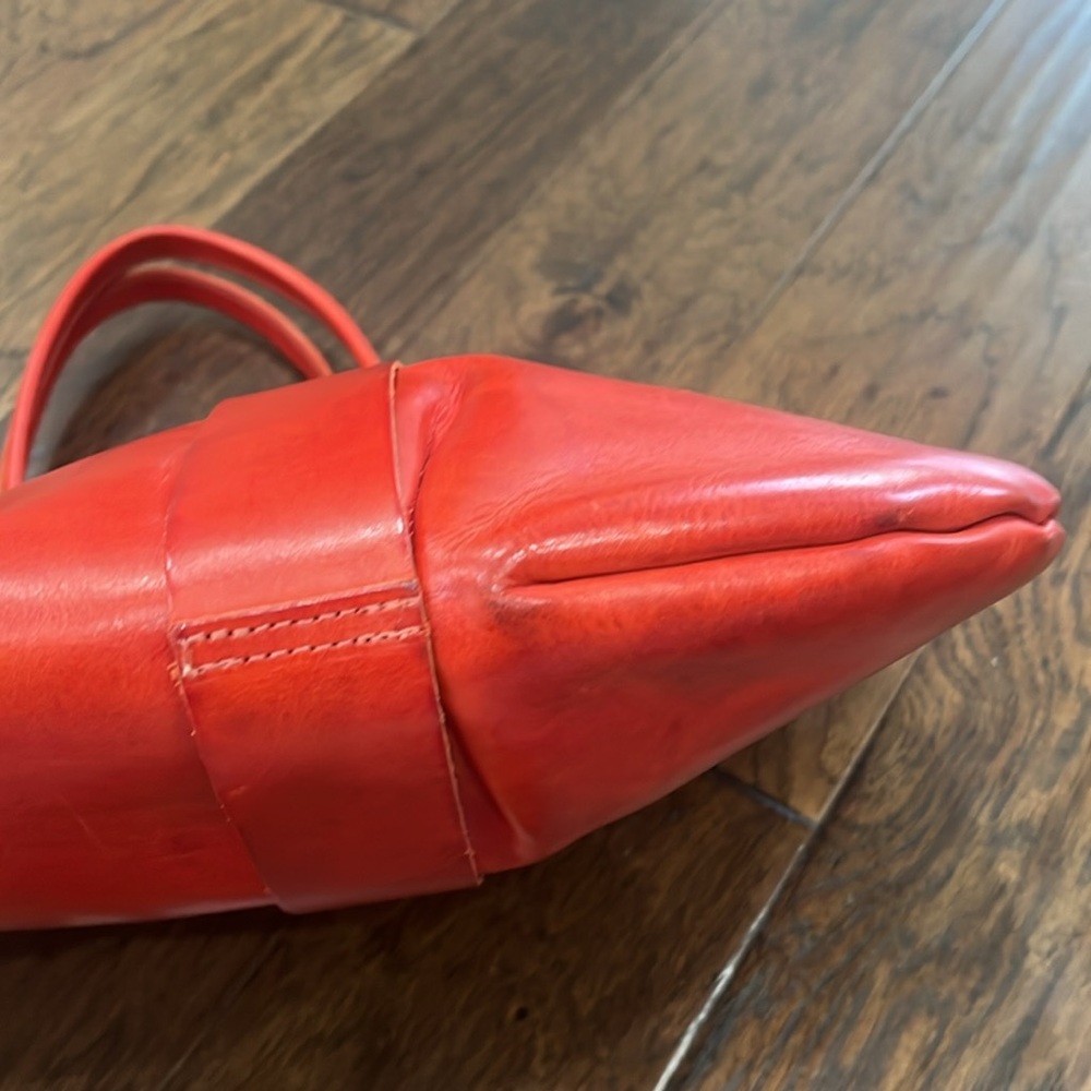 Red Leather Tote Bag - Picture 8 of 9